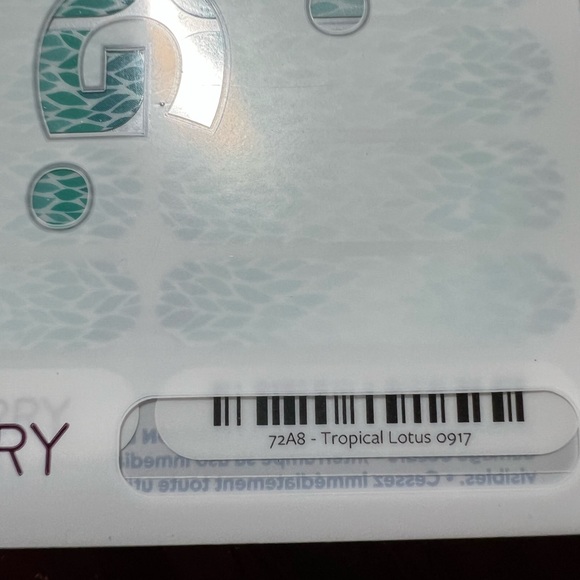 Jamberry Nail Wraps - Tropical Lotus - Picture 2 of 4